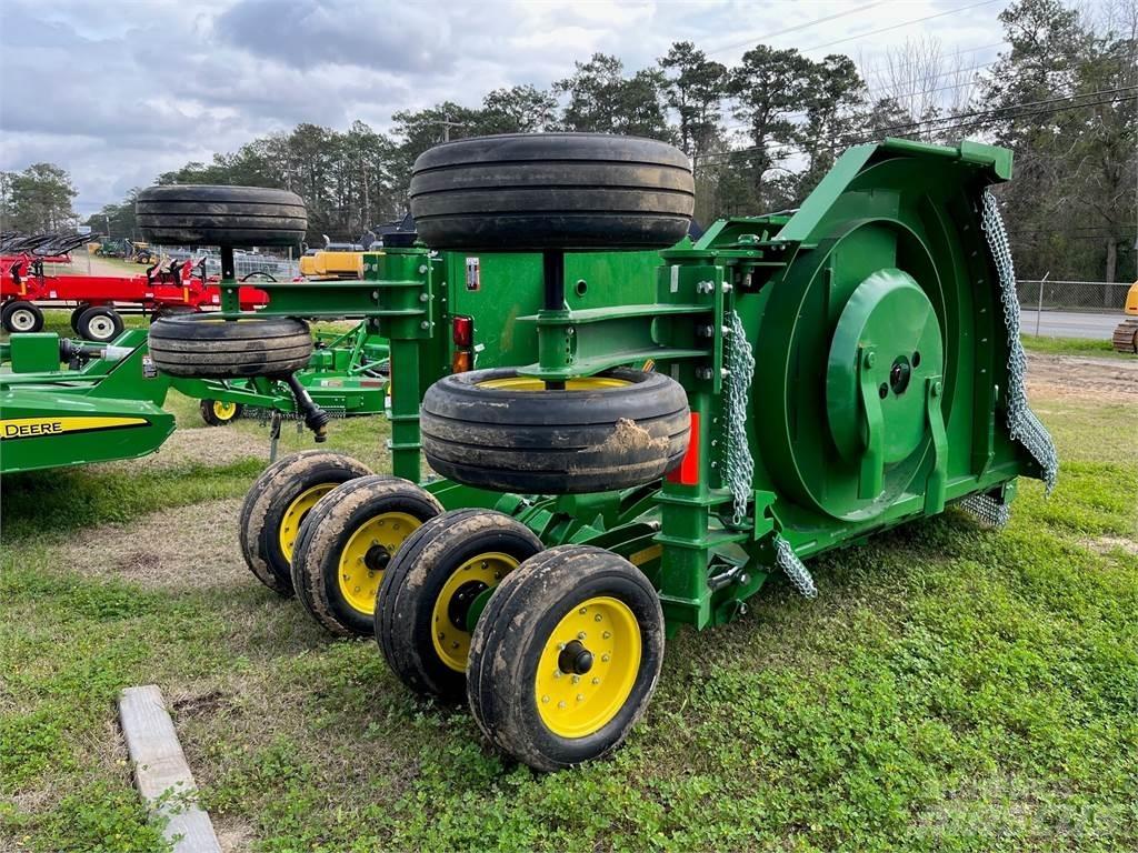 John Deere FC15R Drviče a rezače balíkov