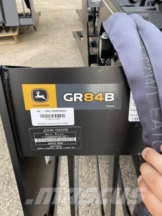John Deere GR84B Ďalšie komponenty