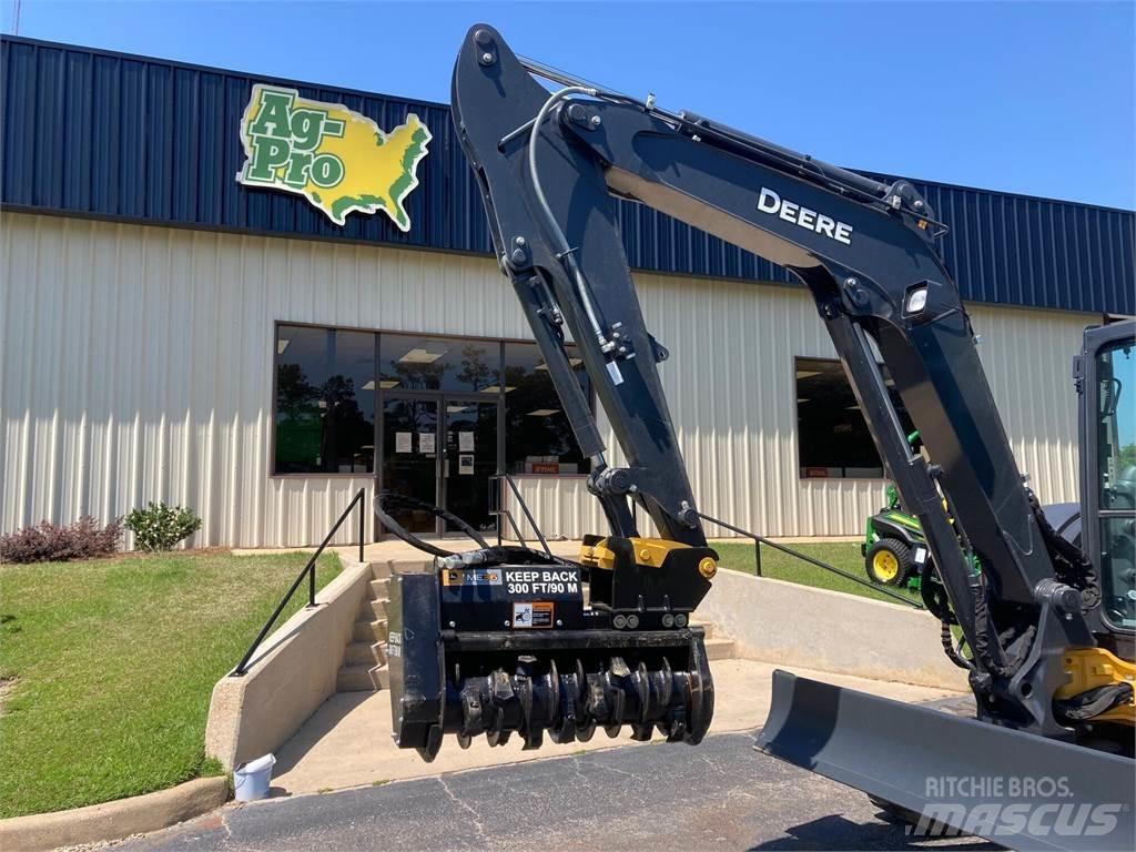 John Deere ME36 Stínacie harvestory
