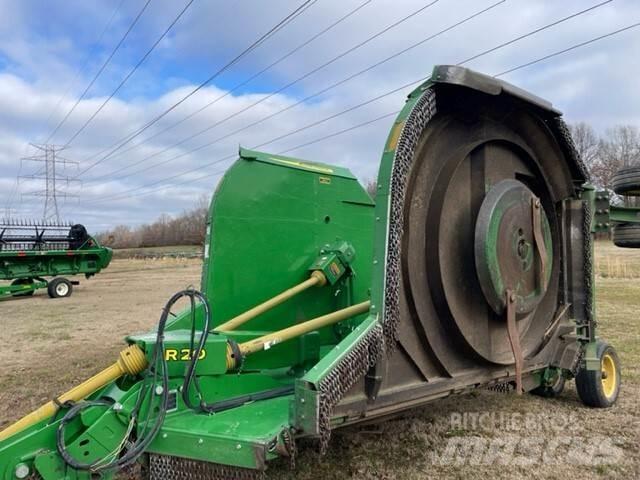 John Deere R20 Drviče a rezače balíkov
