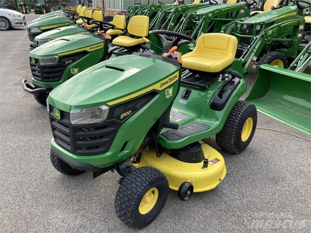 John Deere S100 Samochodné kosačky