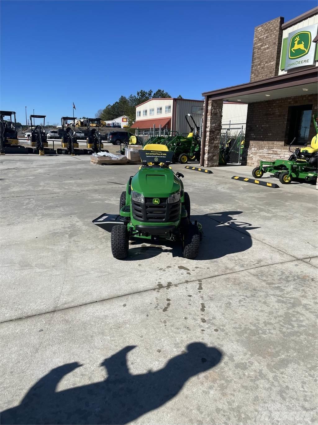 John Deere S110 Samochodné kosačky