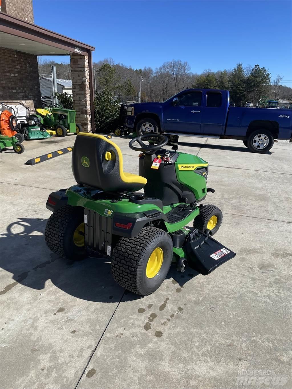 John Deere S160 Kompaktné traktory