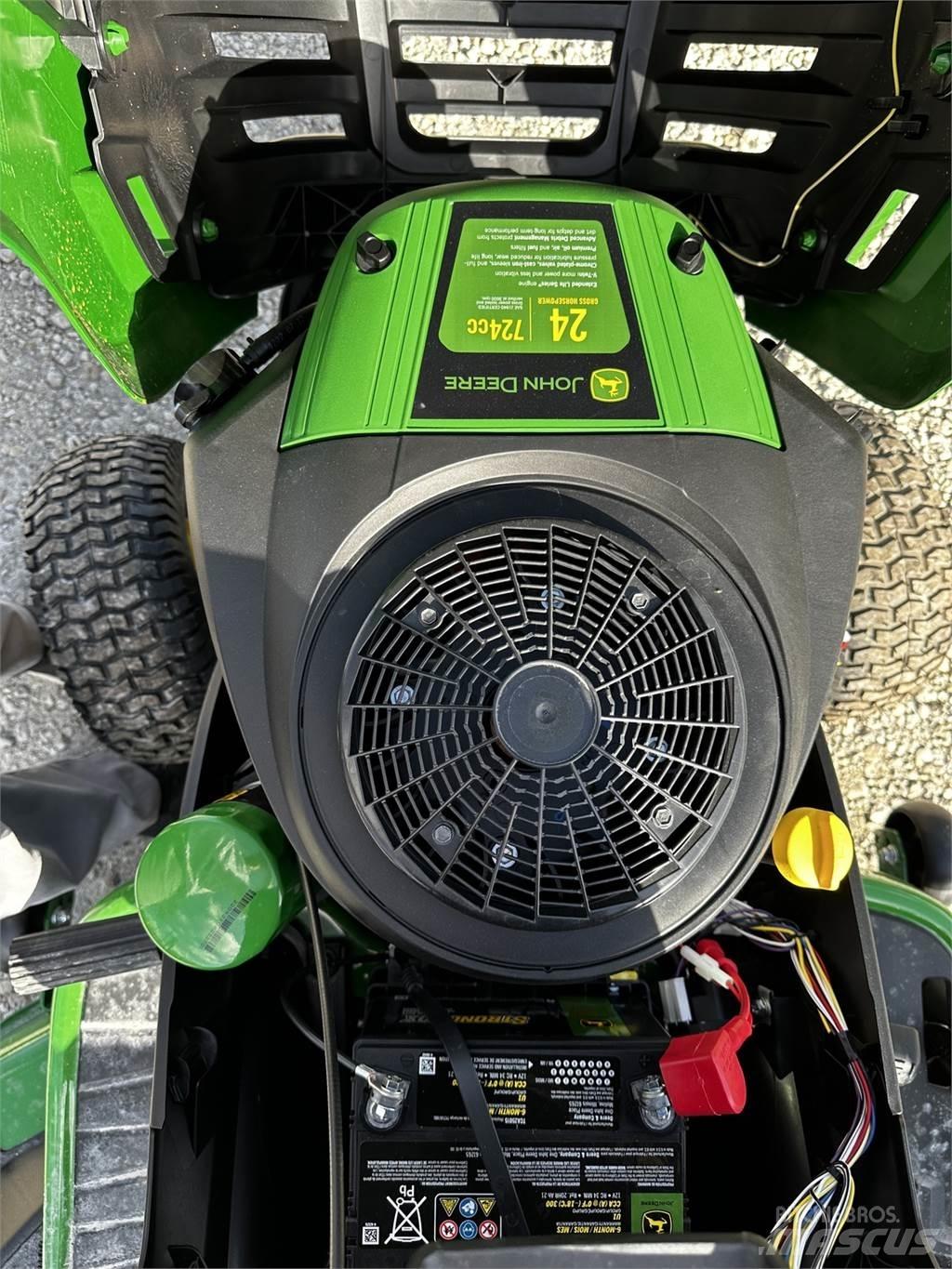 John Deere S160 Kompaktné traktory