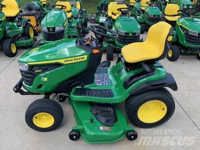 John Deere S180 Kompaktné traktory