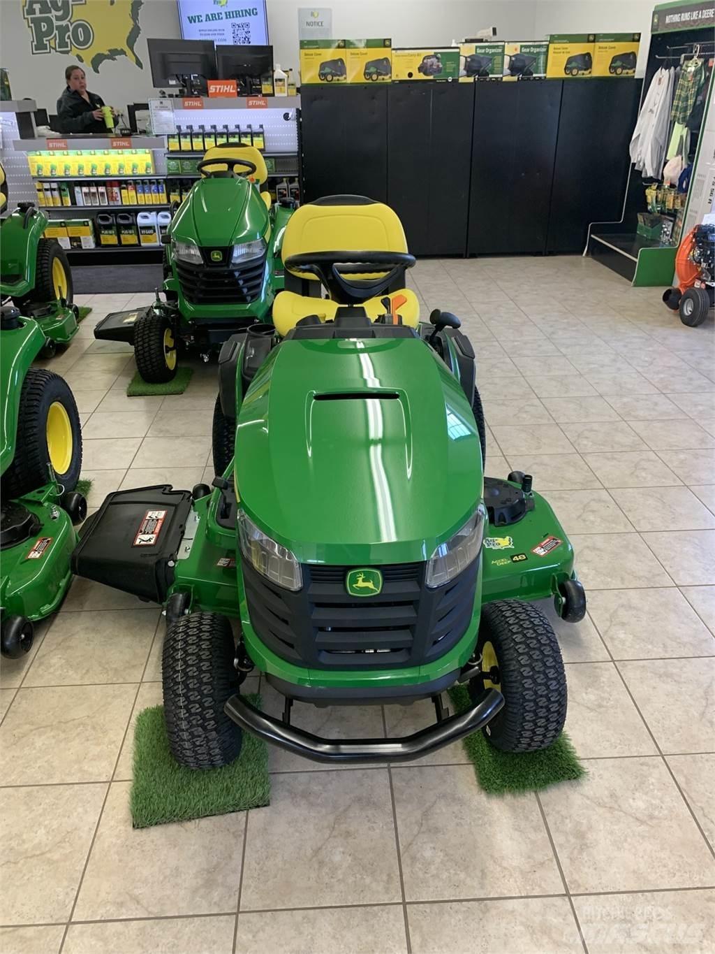 John Deere S240 Kompaktné traktory