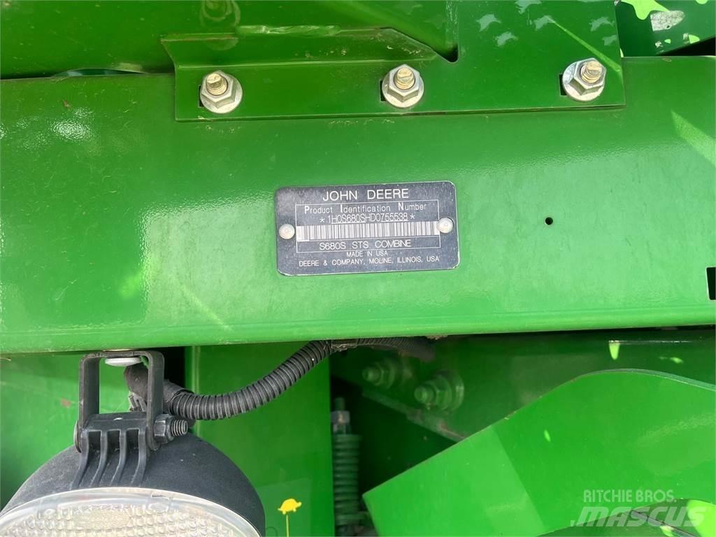 John Deere S680 Kombinované zberacie stroje