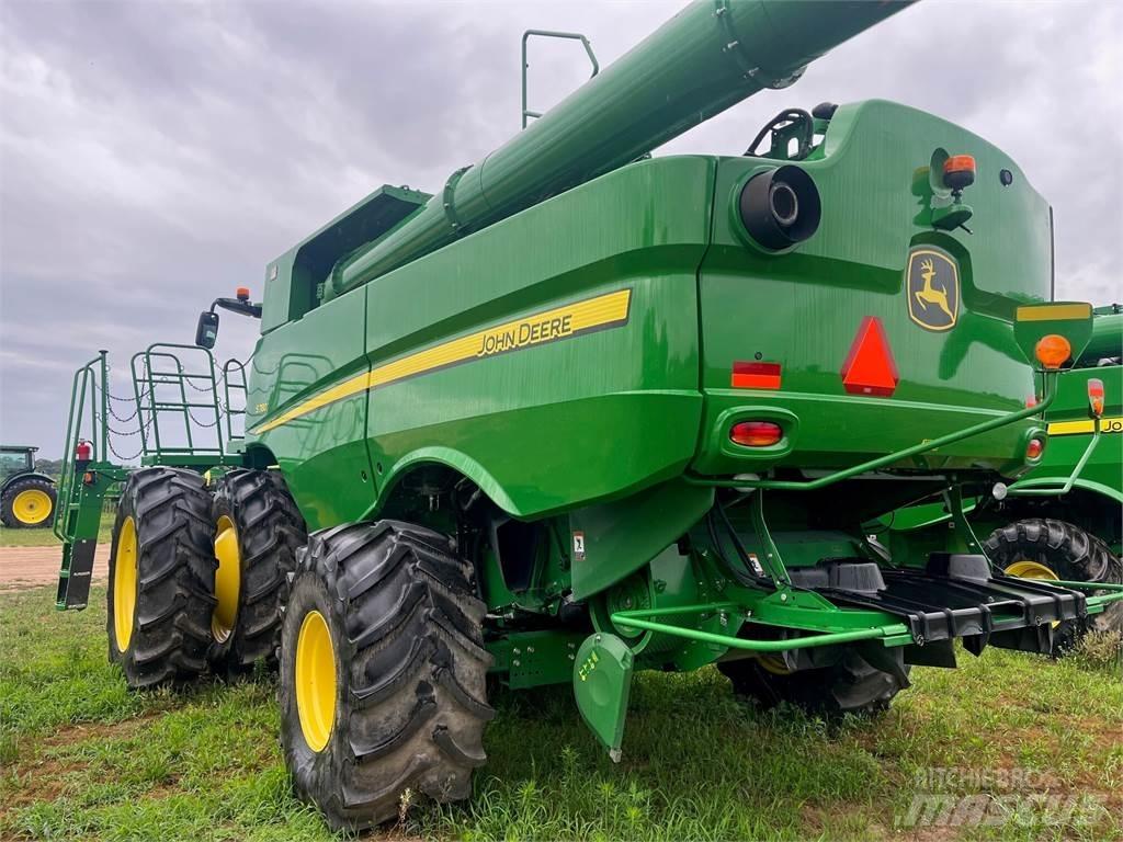 John Deere S780 Kombinované zberacie stroje
