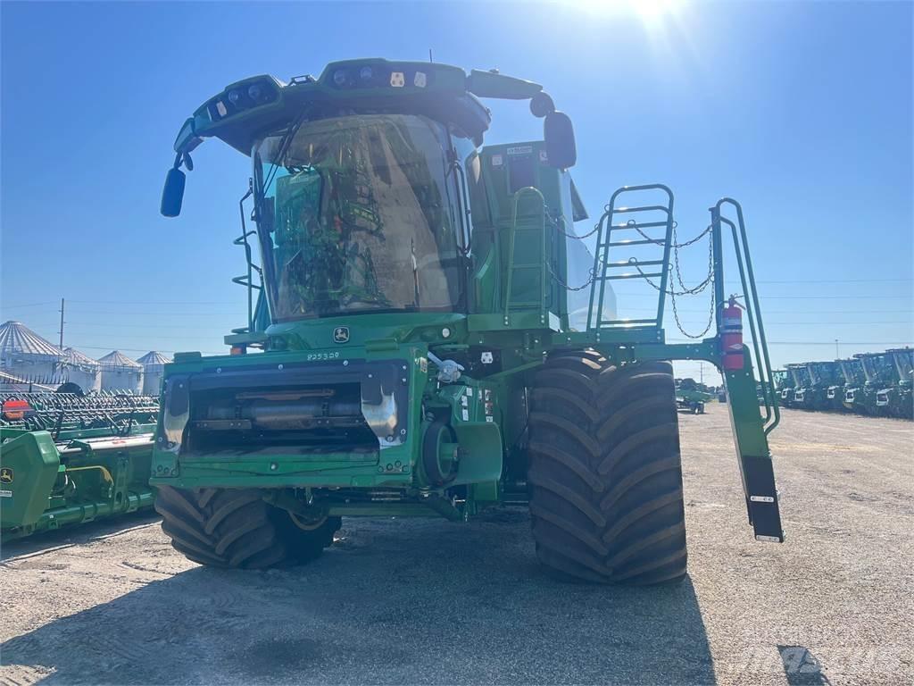 John Deere S790 Kombinované zberacie stroje