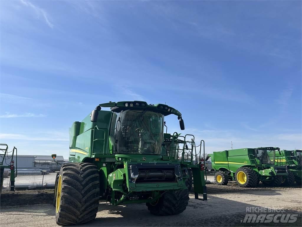 John Deere S790 Kombinované zberacie stroje