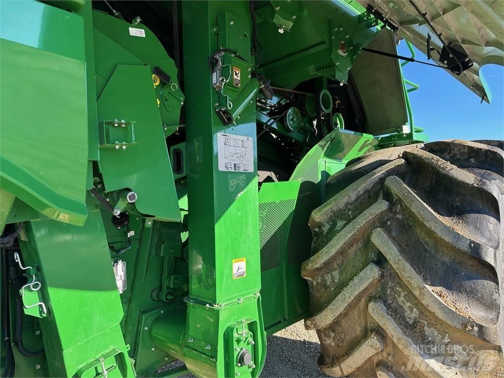 John Deere S790 Kombinované zberacie stroje
