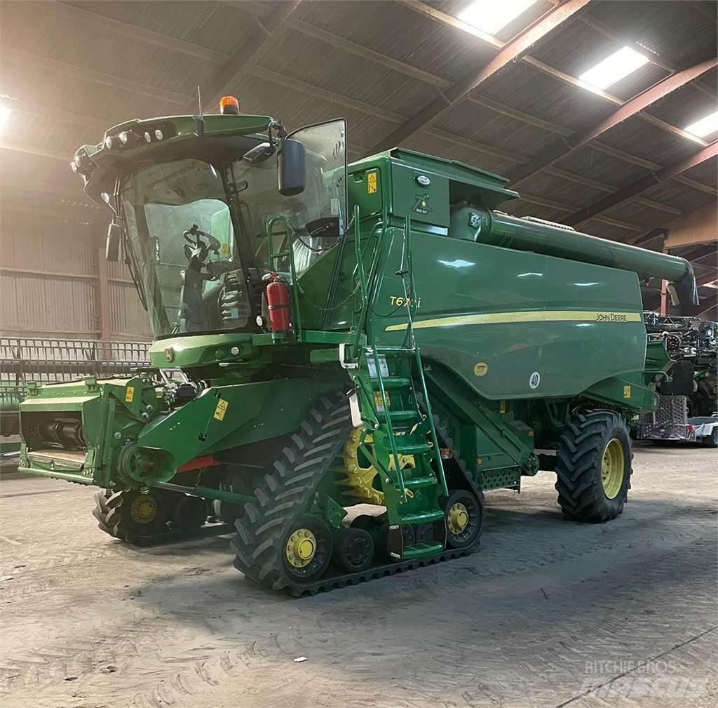 John Deere T670 Kombinované zberacie stroje