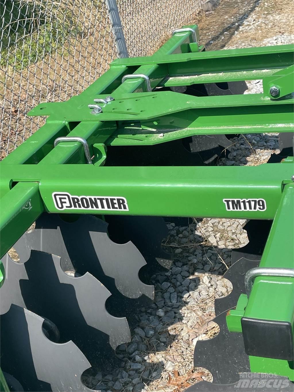 John Deere TM Tanierové brány