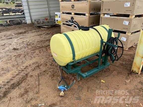 John Deere VN Ťahané postrekovače