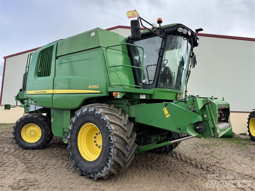 John Deere W650 Kombinované zberacie stroje
