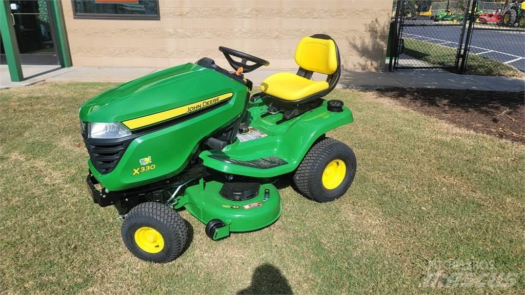 John Deere x330 Kompaktné traktory