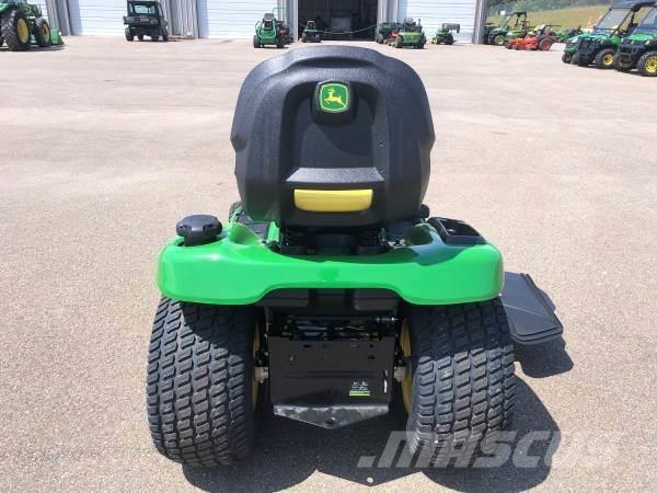 John Deere X380 Kompaktné traktory