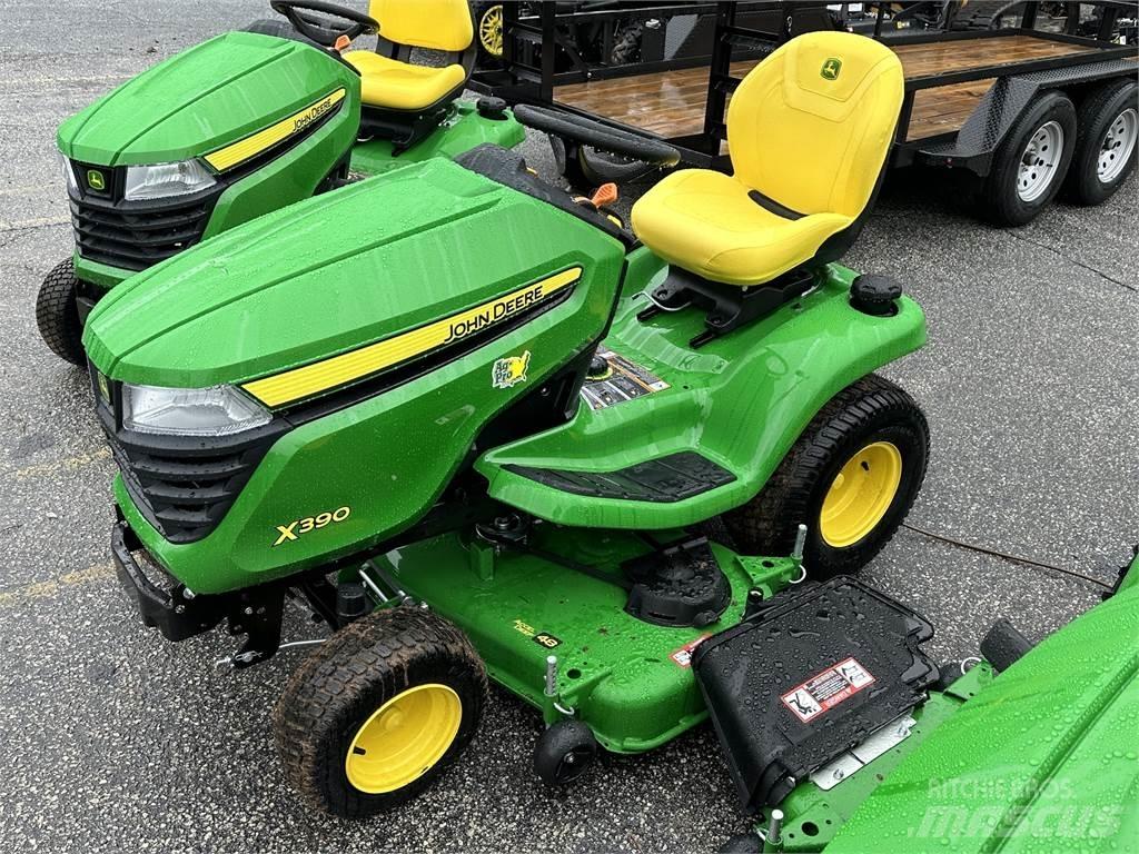 John Deere X390 Kompaktné traktory