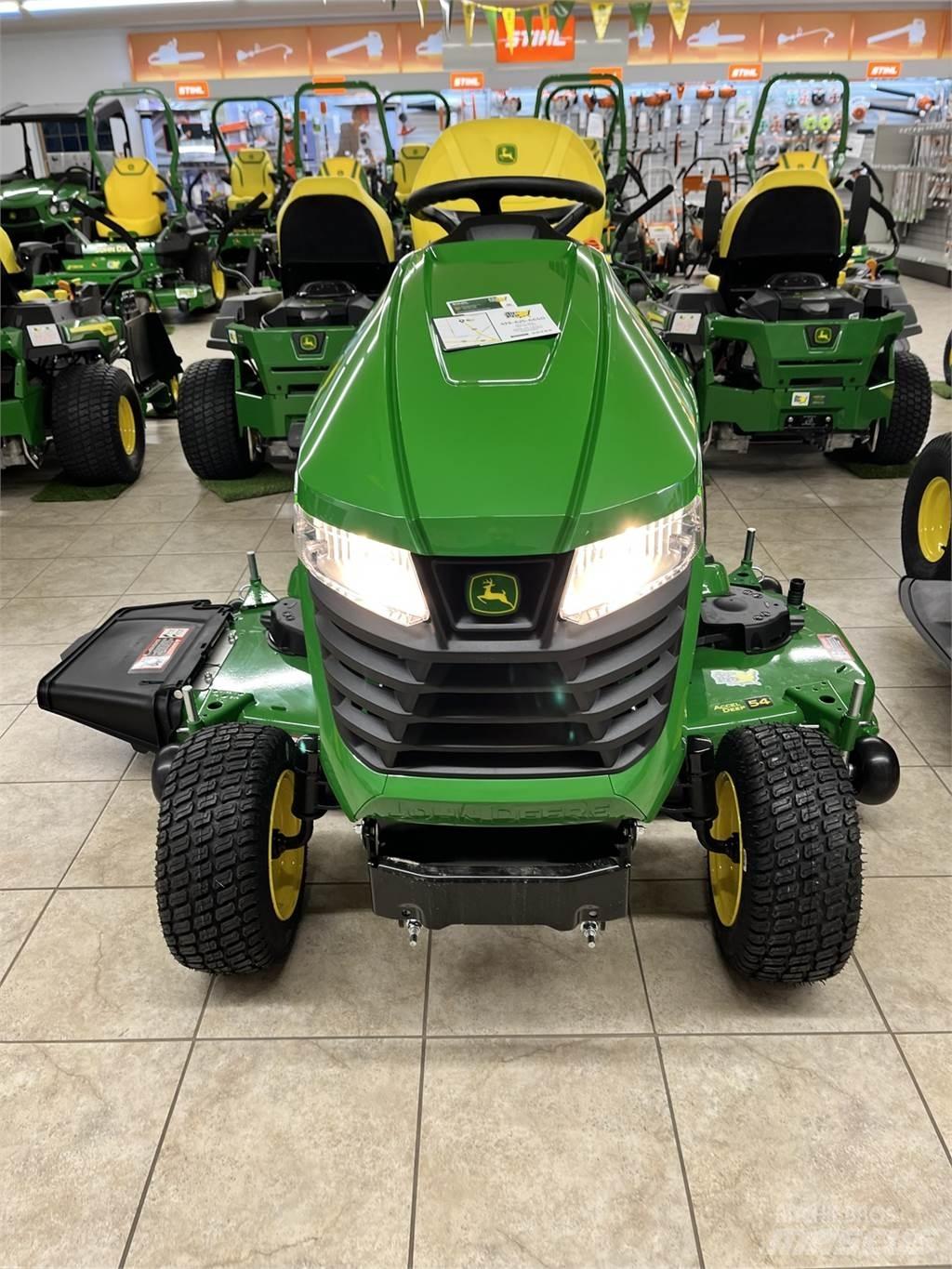 John Deere X390 Kompaktné traktory