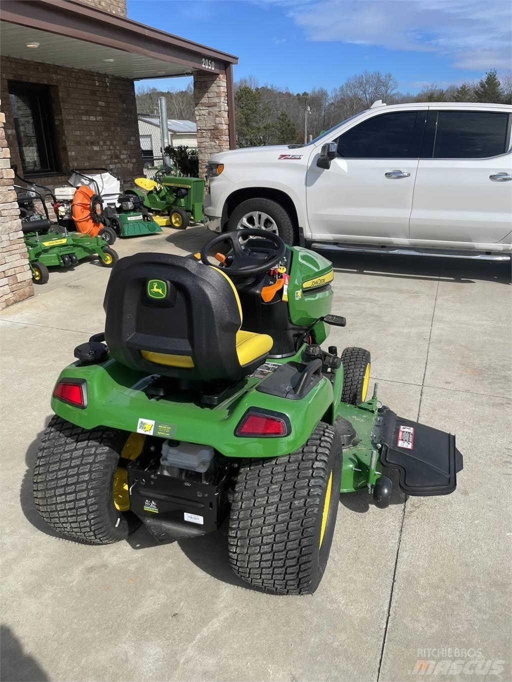 John Deere X570 Kompaktné traktory
