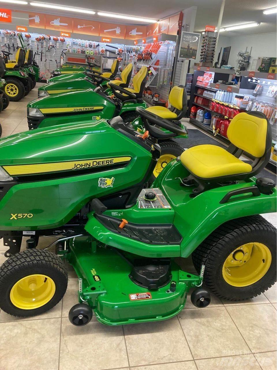 John Deere X570 Kompaktné traktory
