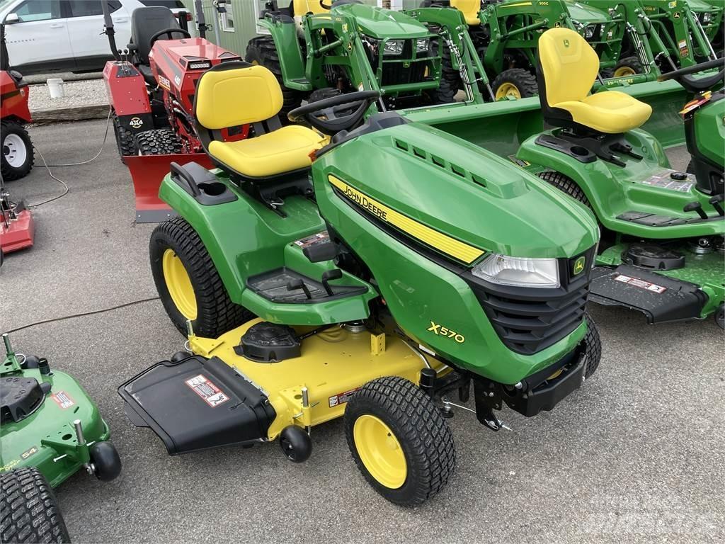 John Deere X570 Kompaktné traktory