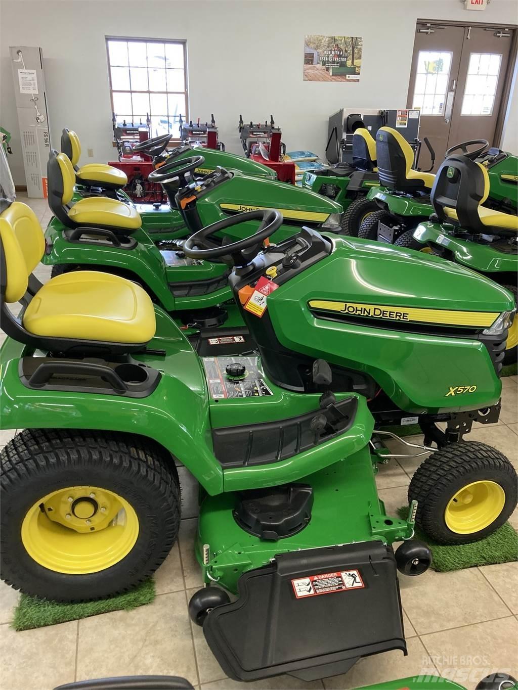 John Deere X570 Kompaktné traktory