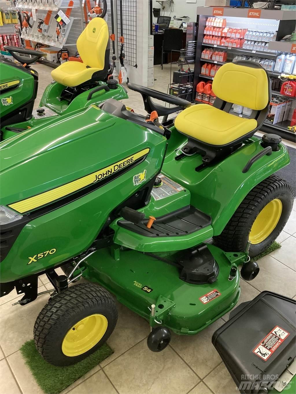 John Deere X570 Kompaktné traktory