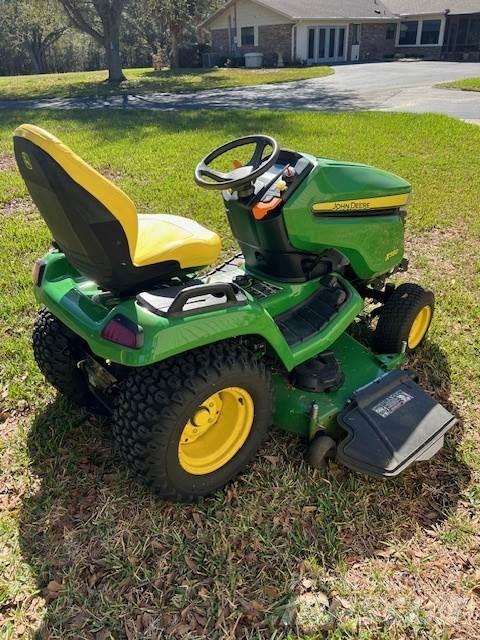 John Deere X580 Kompaktné traktory