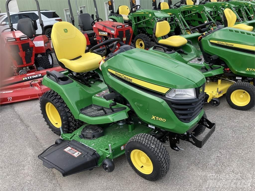 John Deere X580 Kompaktné traktory