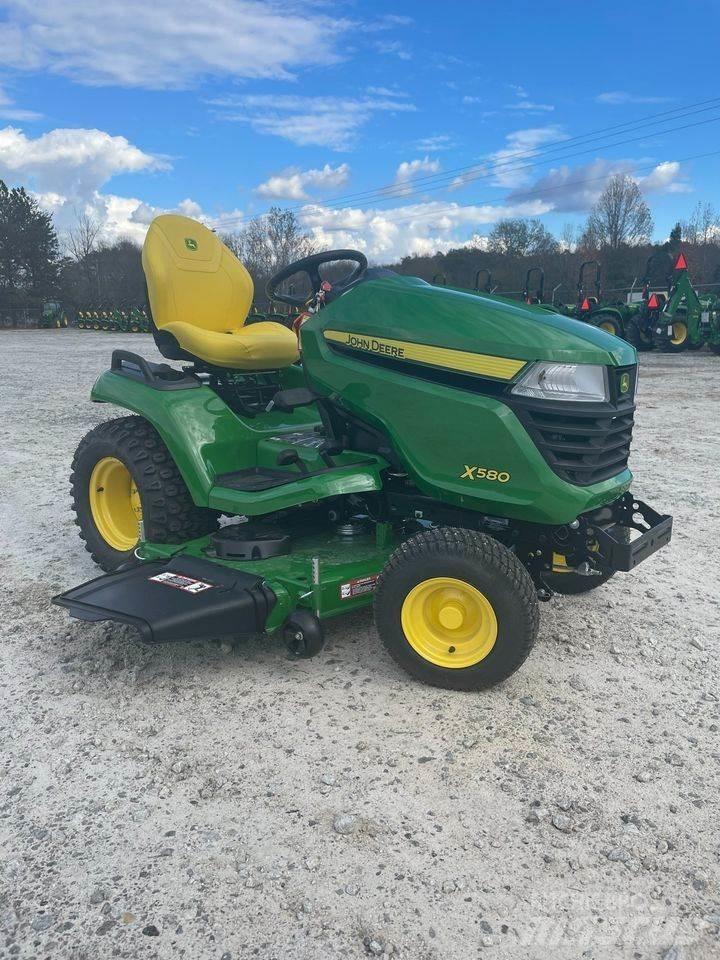 John Deere X580 Samochodné kosačky