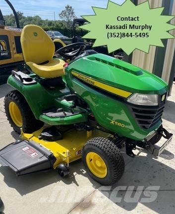 John Deere X580 Kompaktné traktory