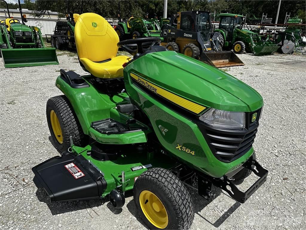 John Deere X584 Kompaktné traktory