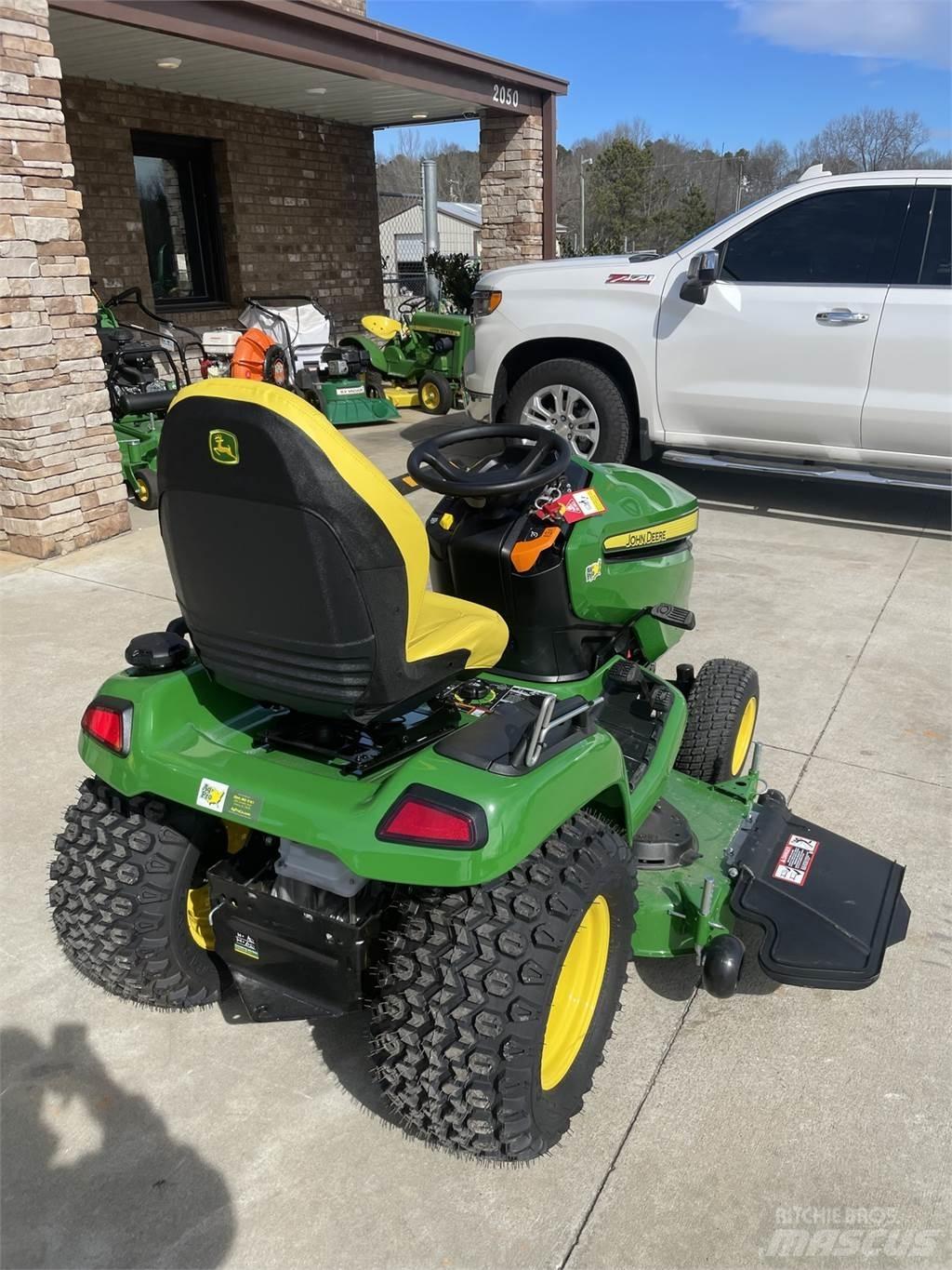 John Deere X590 Kompaktné traktory