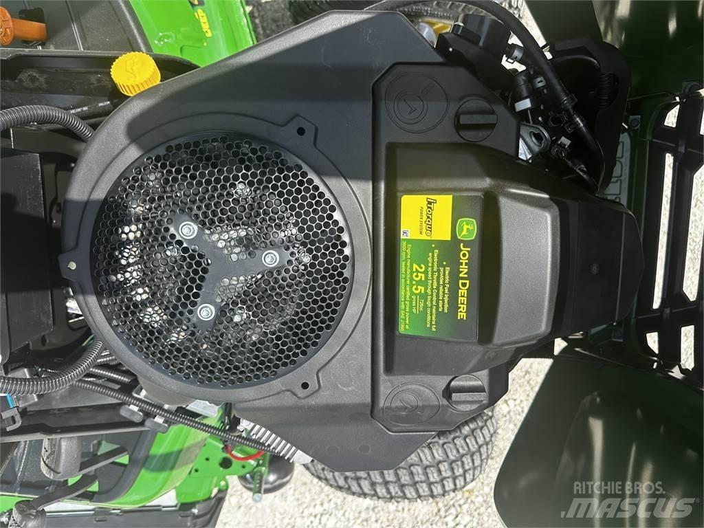 John Deere X590 Kompaktné traktory