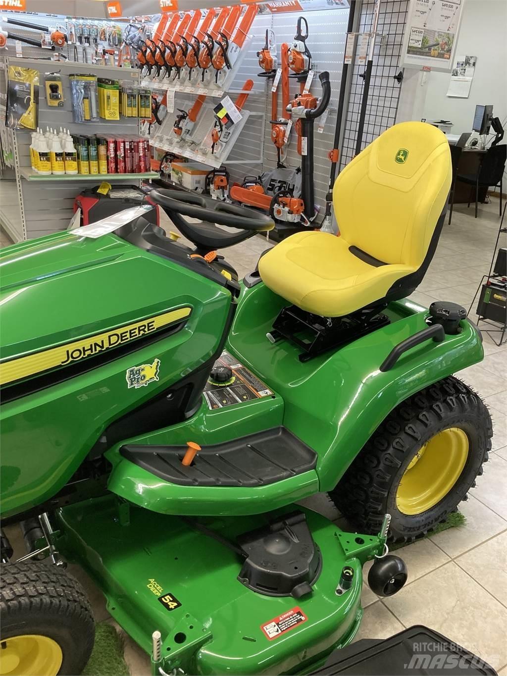 John Deere X590 Kompaktné traktory
