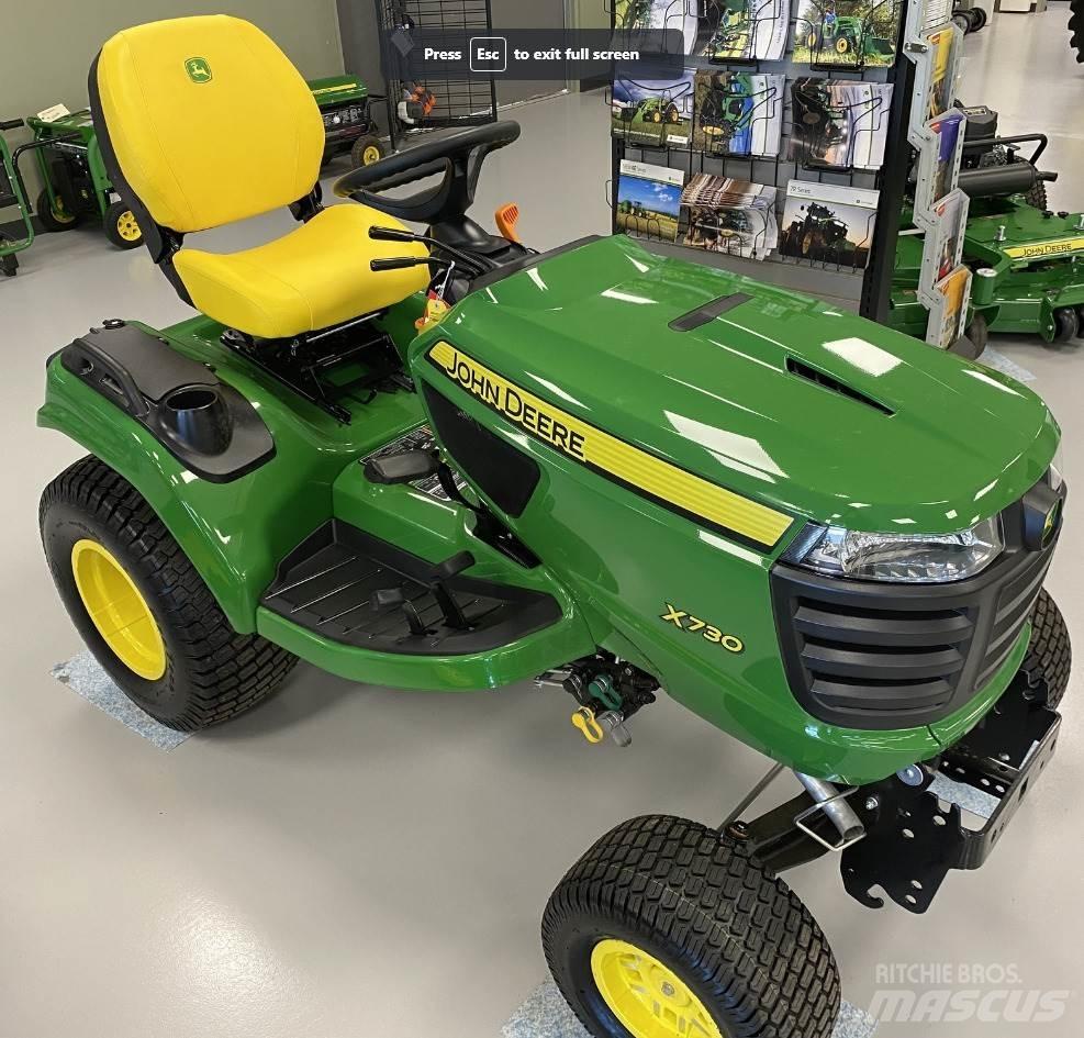 John Deere X730 Kompaktné traktory