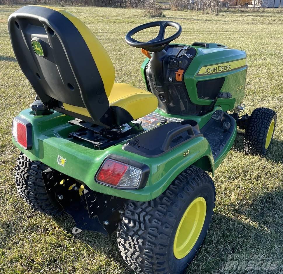 John Deere X738 Kompaktné traktory