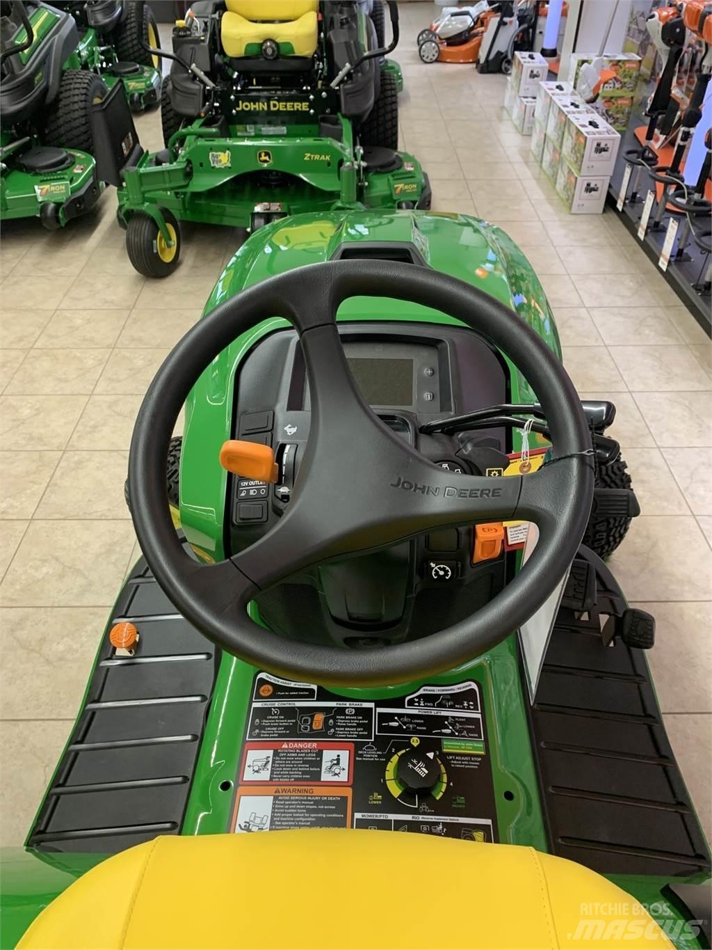 John Deere X739 Kompaktné traktory