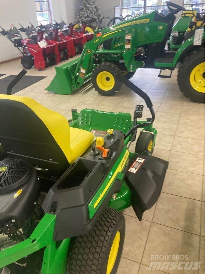 John Deere Z315E Kosačky s nulovým polomerom otáčania