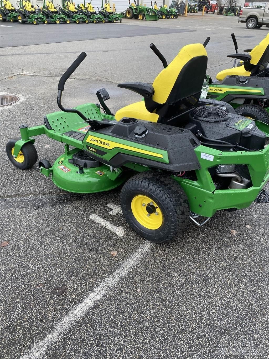 John Deere Z320R Kosačky s nulovým polomerom otáčania