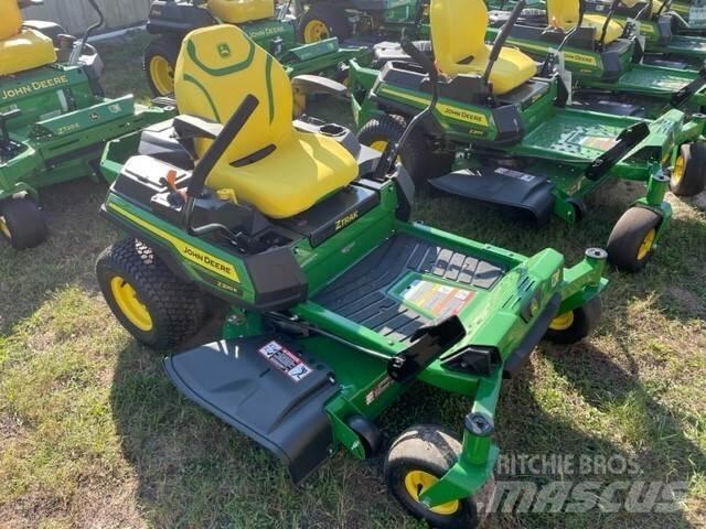 John Deere Z320R Kosačky s nulovým polomerom otáčania