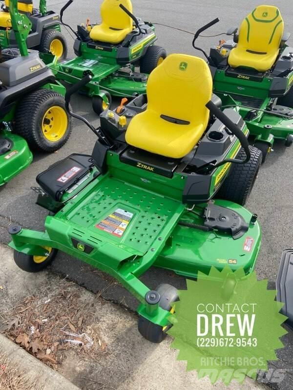 John Deere Z325E Kosačky s nulovým polomerom otáčania