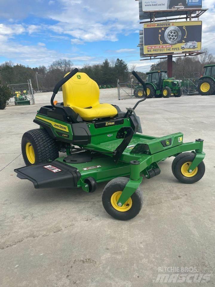 John Deere Z325E Kosačky s nulovým polomerom otáčania