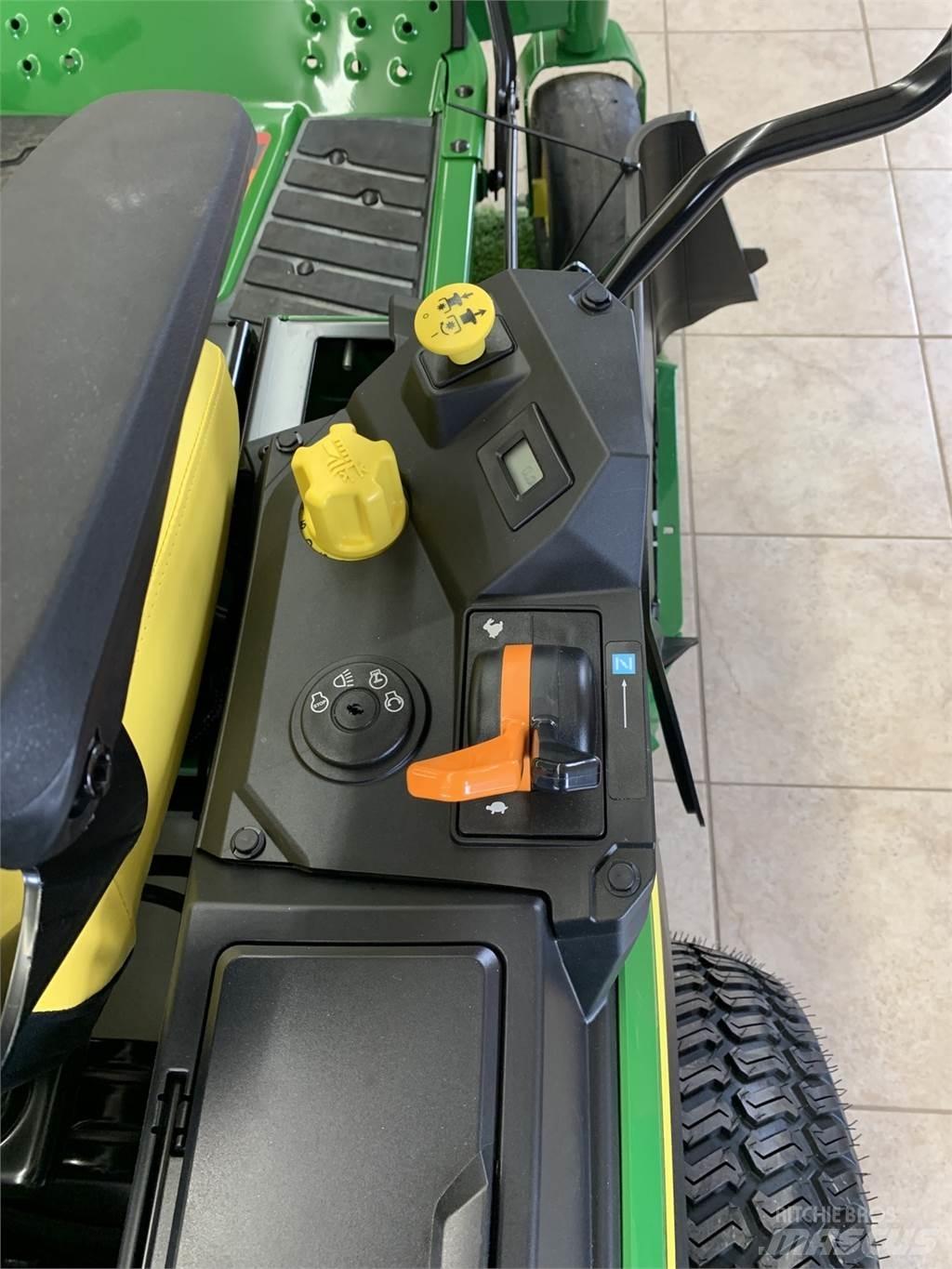 John Deere Z330R Kosačky s nulovým polomerom otáčania