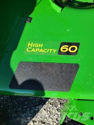 John Deere Z545R Kosačky s nulovým polomerom otáčania