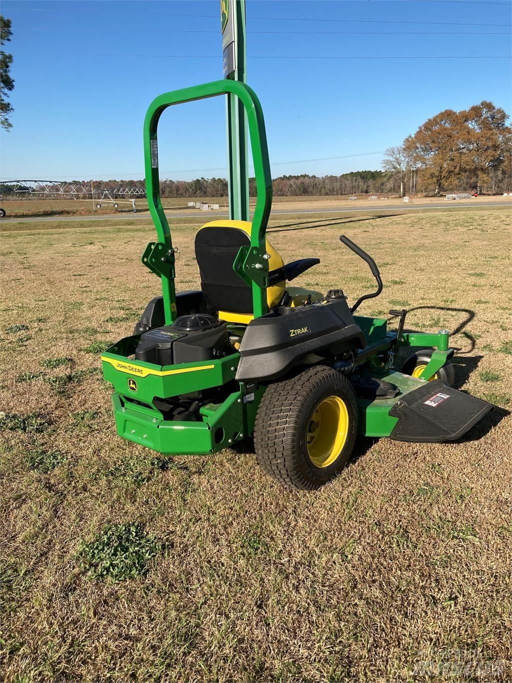 John Deere Z720E Kosačky s nulovým polomerom otáčania
