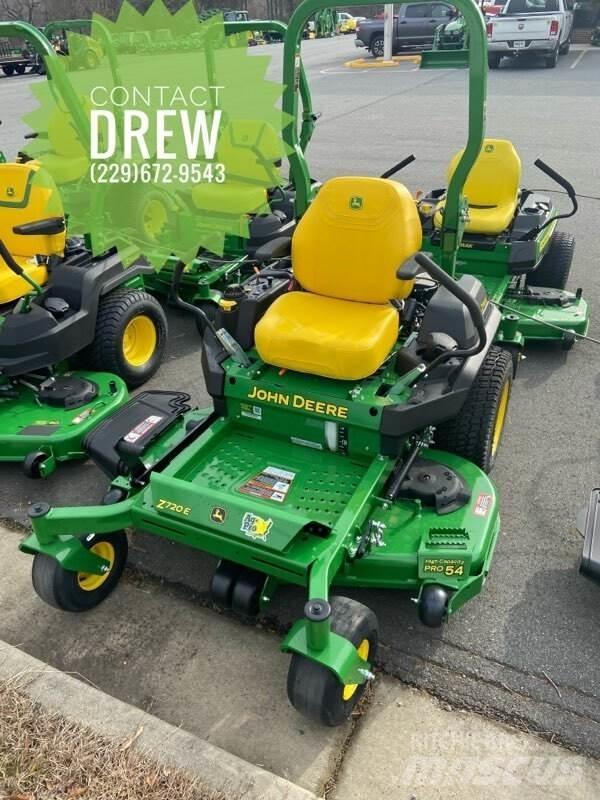 John Deere Z720E Kosačky s nulovým polomerom otáčania