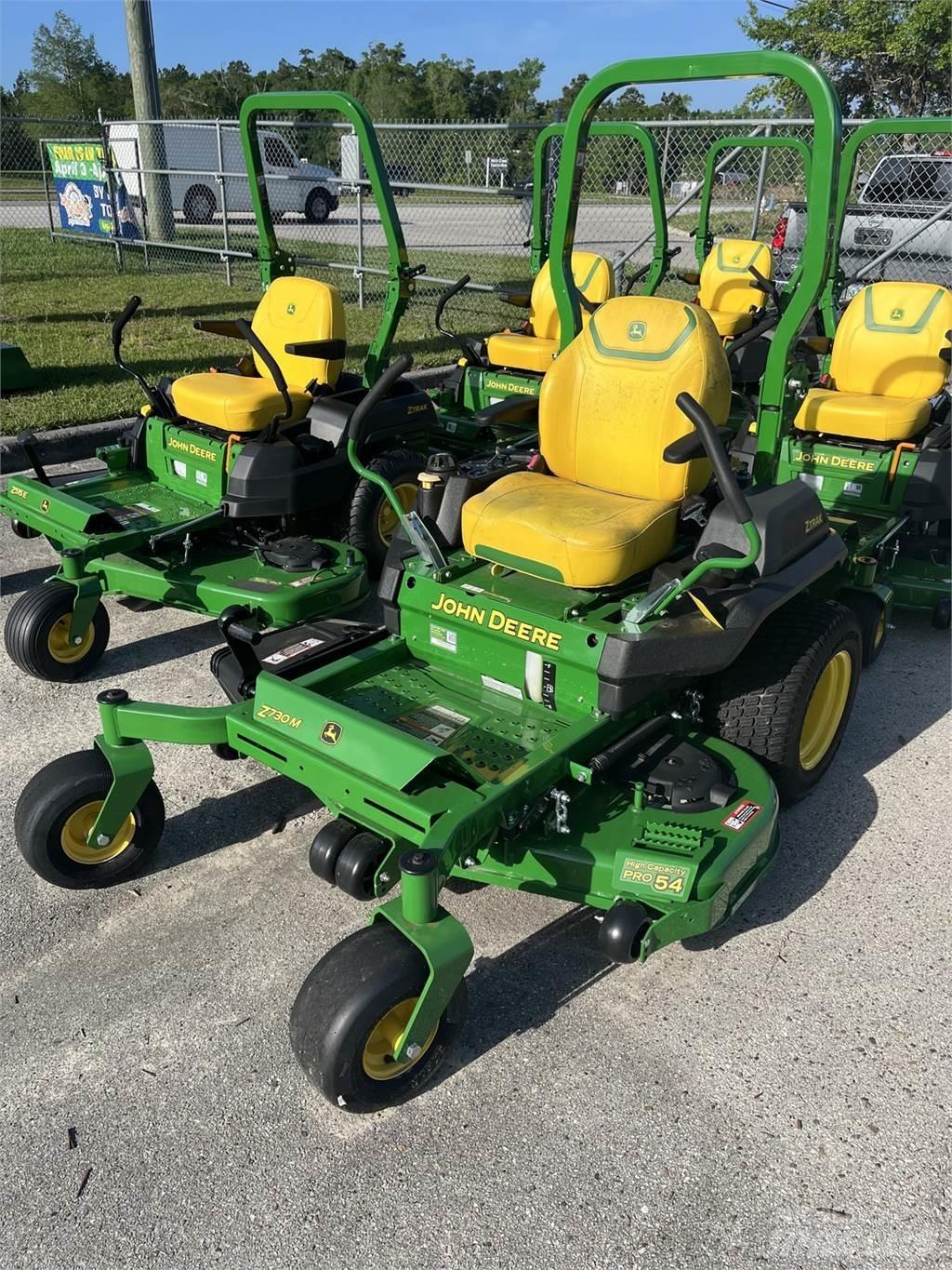 John Deere Z730 Kosačky s nulovým polomerom otáčania
