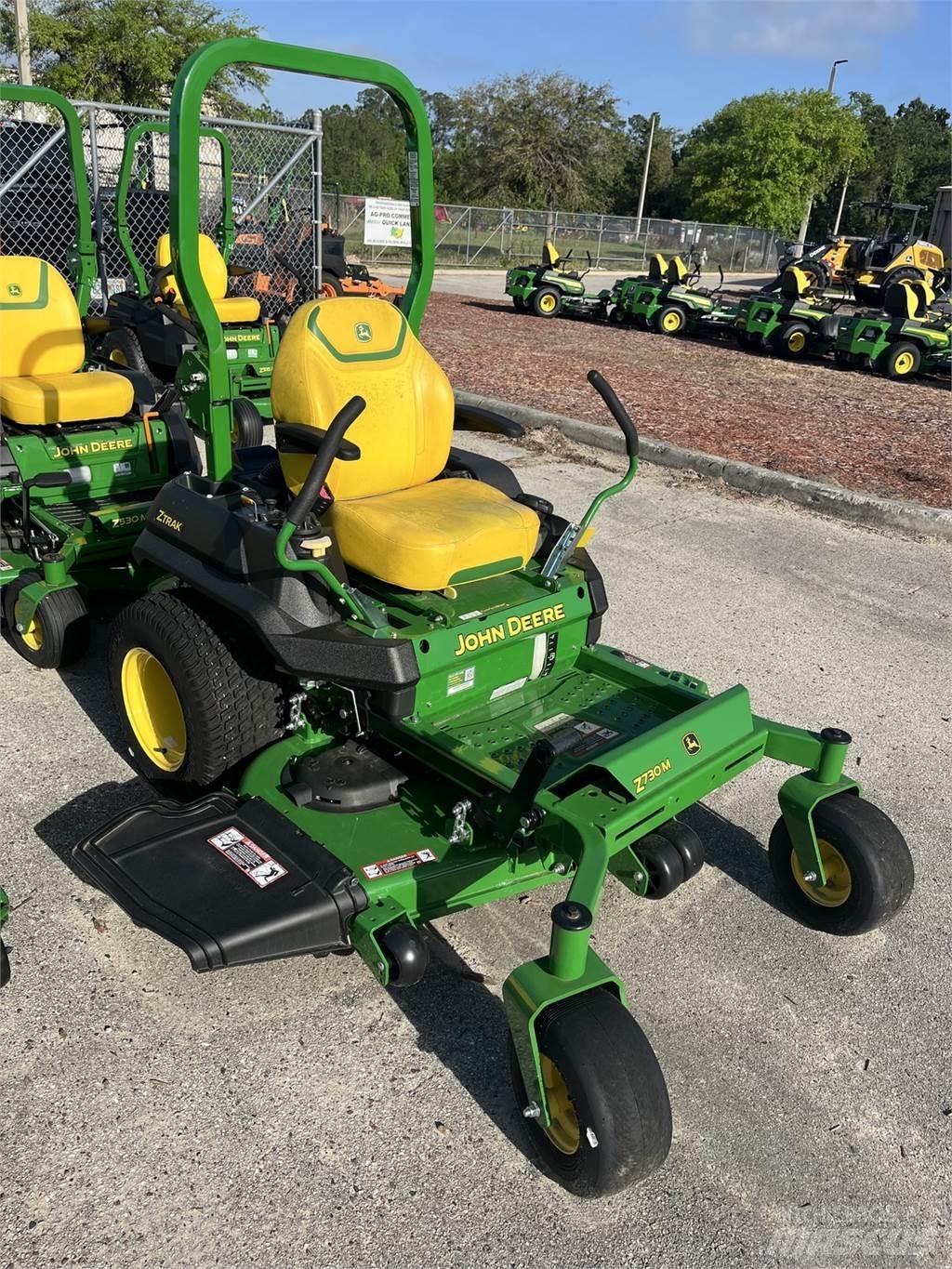 John Deere Z730 Kosačky s nulovým polomerom otáčania